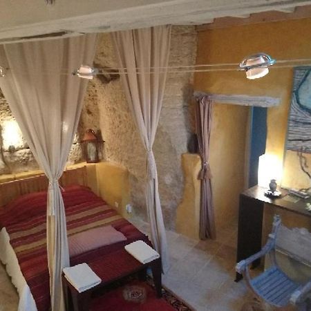 Bed and Breakfast Troglodyte loft Thoré-la-Rochette Exterior foto