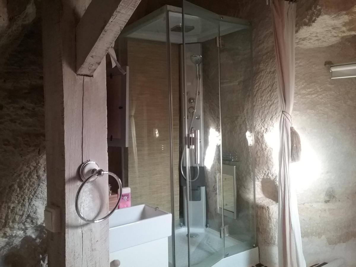 Bed and Breakfast Troglodyte loft Thoré-la-Rochette Exterior foto