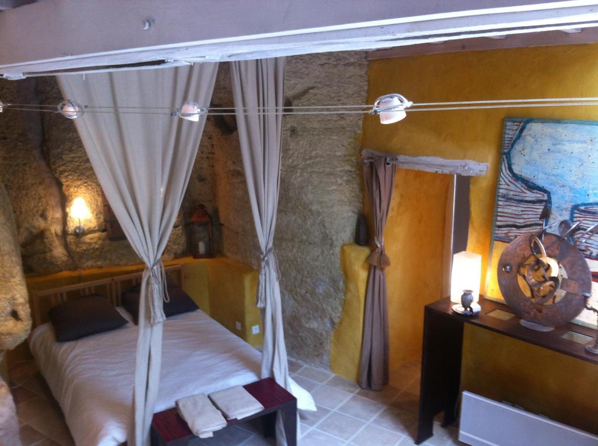 Bed and Breakfast Troglodyte loft Thoré-la-Rochette Exterior foto