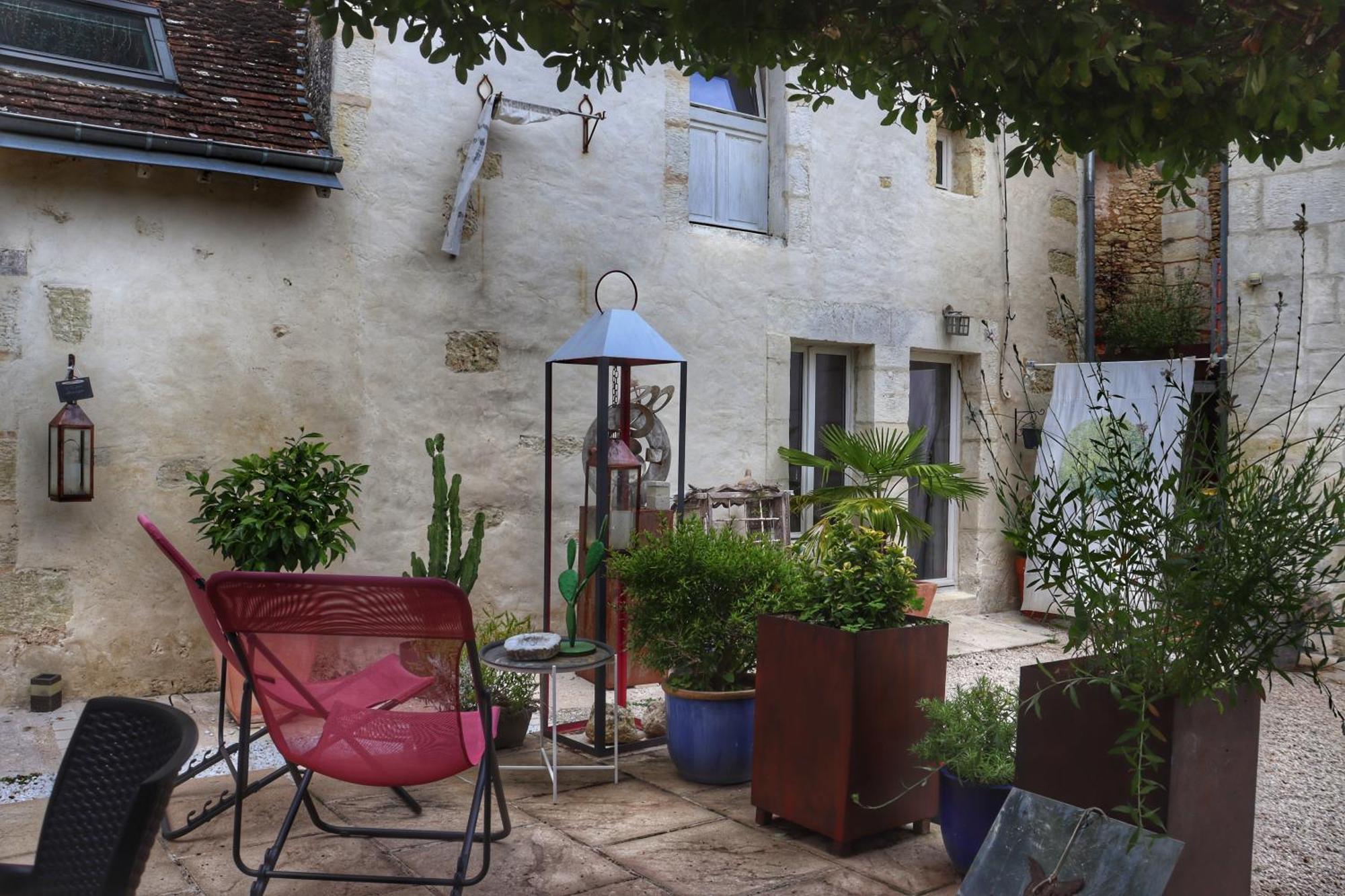 Bed and Breakfast Troglodyte loft Thoré-la-Rochette Exterior foto